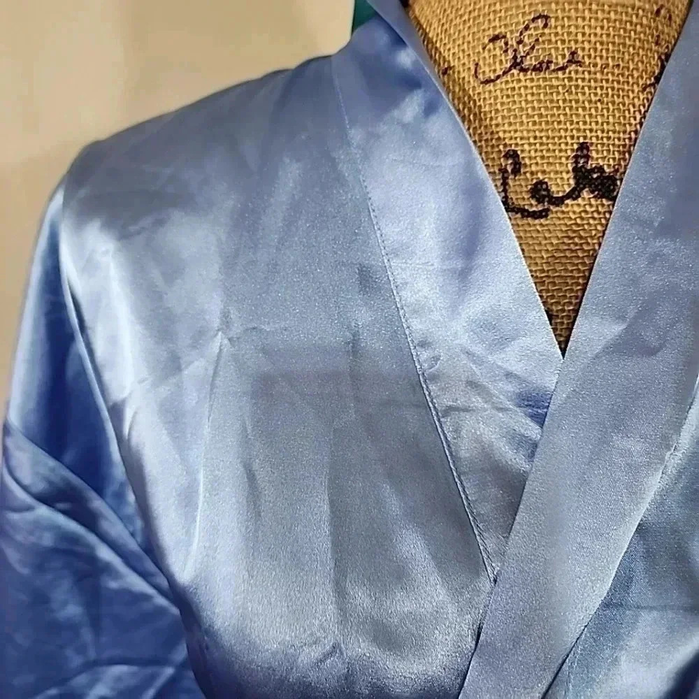Blue Satin Robe.  Nwt size Medium - Picture 7 of 7